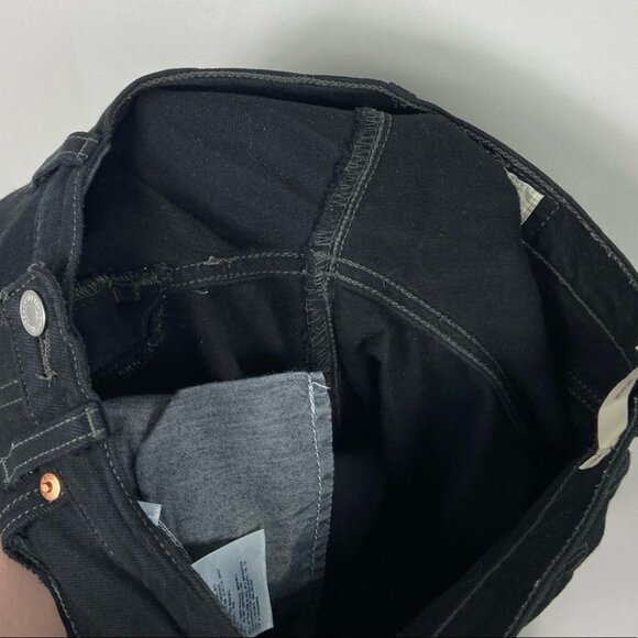 Levis Wedgie Icon Fit Black Size 26 Button Fly High Rise Raw Hem Distressed Jean - Picture 13 of 14